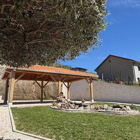 Lichthaus - Geres Vila Cela (Vila Verde, Braga)